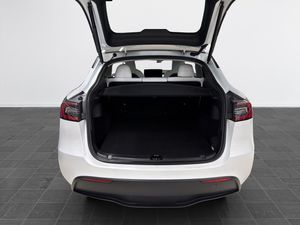 Tesla Model Y bild 16