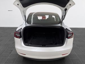 Tesla Model 3 bild 16