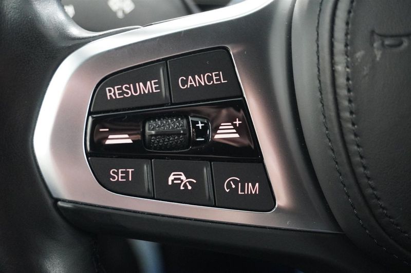 BMW i4 bild 11