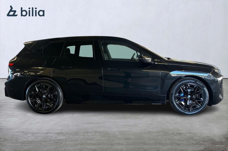 BMW iX bild 15