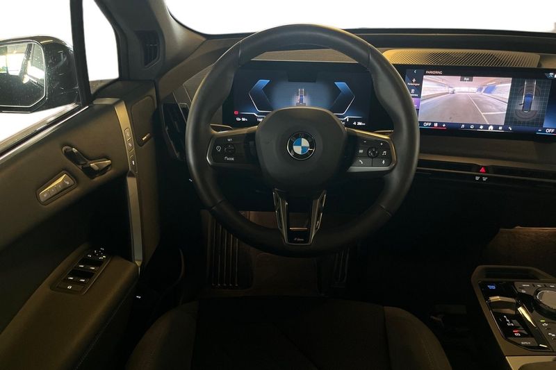 BMW iX bild 9
