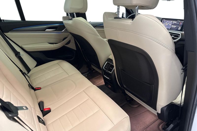 BMW iX3 bild 7