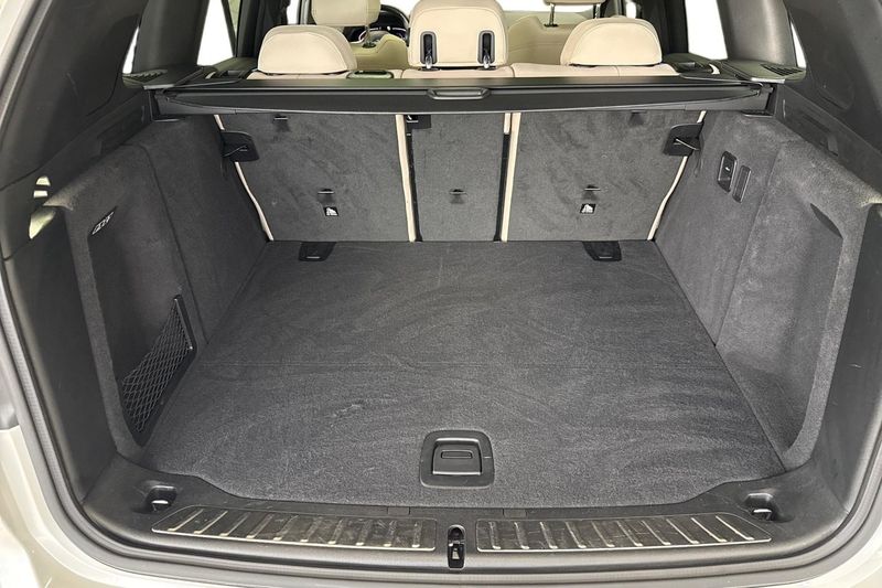 BMW iX3 bild 12