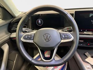 Volkswagen Passat bild 12