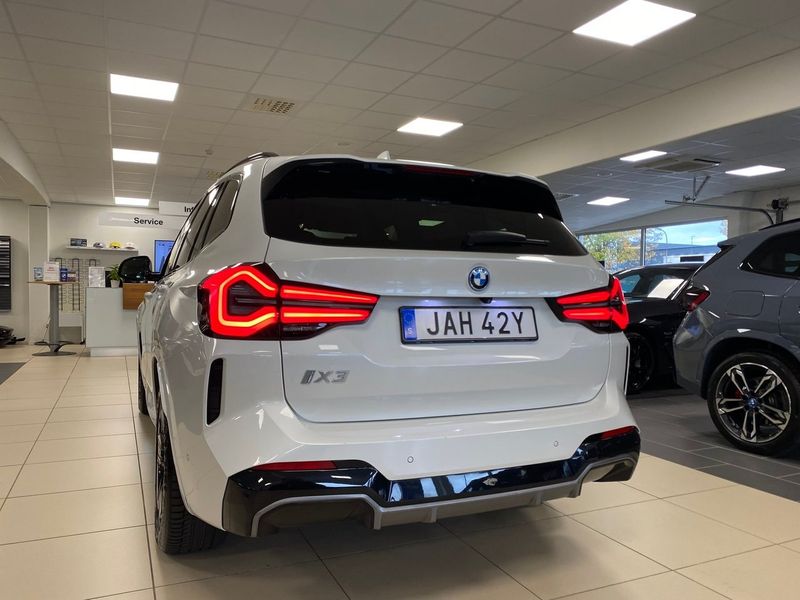 BMW iX3 bild 11