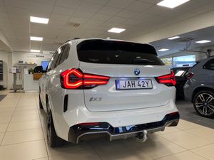BMW iX3 bild 10