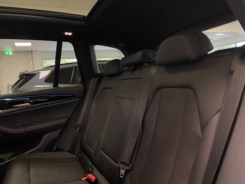 BMW iX3 bild 8