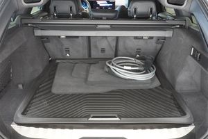 BMW 330 bild 9