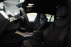 BMW 330 bild 7