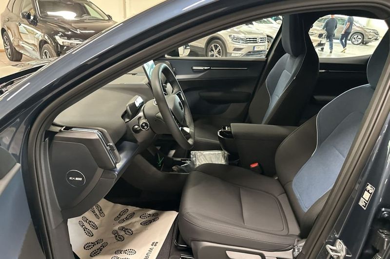 Volvo EX30 bild 6