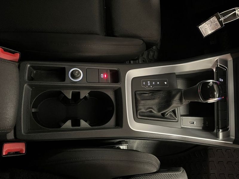 Audi Q3 bild 18