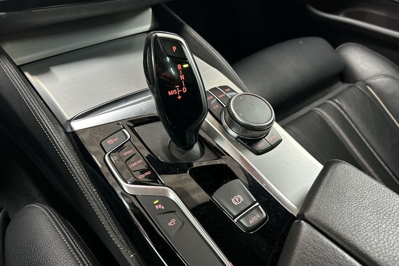 BMW 520 bild 25