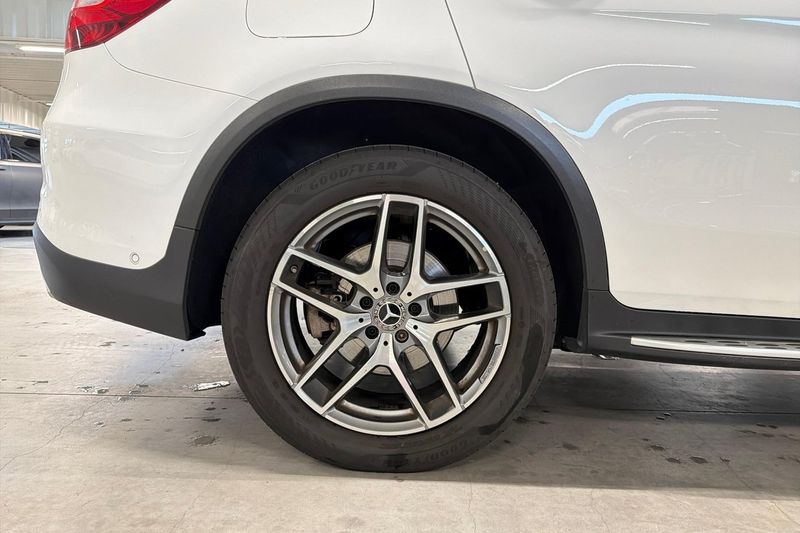 Mercedes GLC220 bild 11