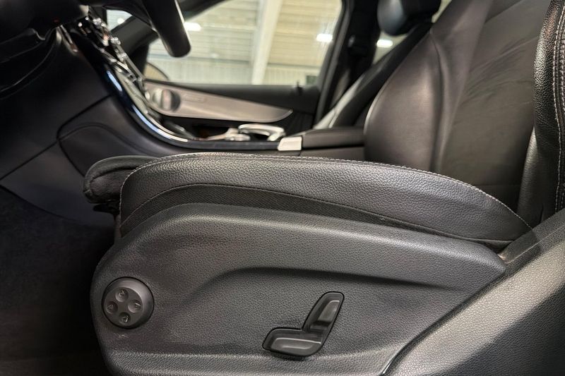 Mercedes GLC220 bild 24