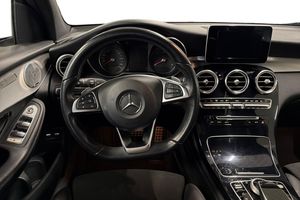 Mercedes GLC220 bild 16