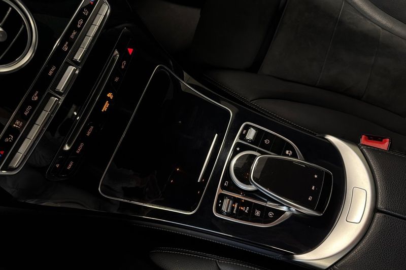Mercedes GLC220 bild 25