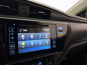 Toyota Auris bild 23