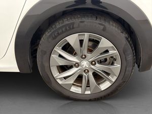 Peugeot e-208 bild 32