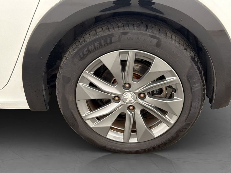 Peugeot e-208 bild 32