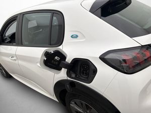 Peugeot e-208 bild 30