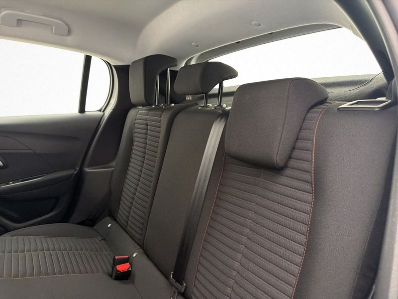 Peugeot e-208 bild 28