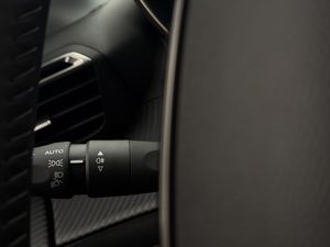 Peugeot e-208 bild 13