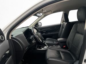 Mitsubishi Outlander bild 17