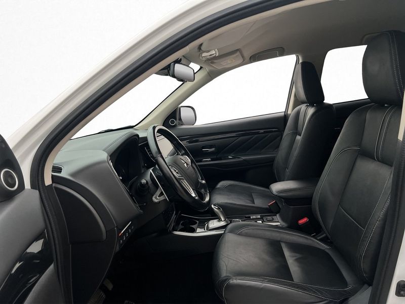 Mitsubishi Outlander bild 17