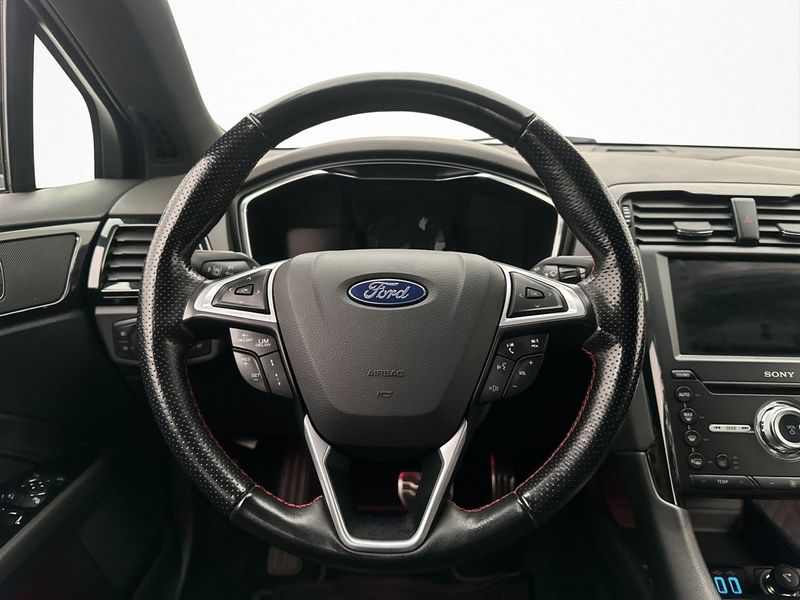 Ford Mondeo bild 15