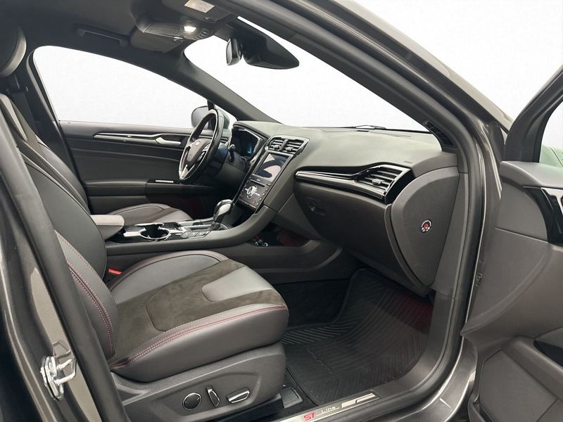 Ford Mondeo bild 12