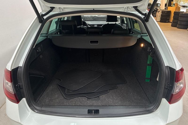 Skoda Octavia bild 10