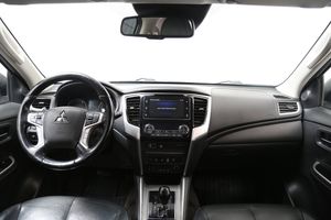 Mitsubishi L200 bild 17