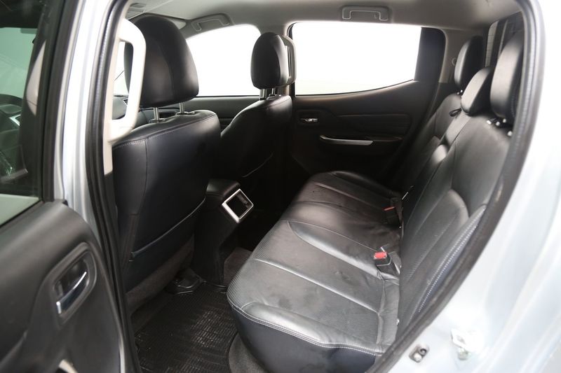 Mitsubishi L200 bild 24