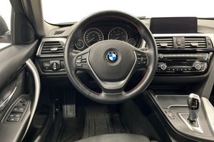 BMW 320 bild 15