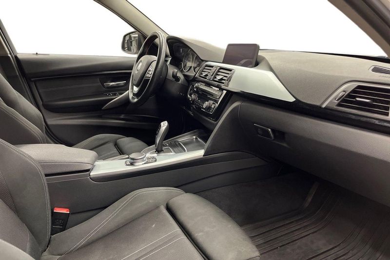 BMW 320 bild 17