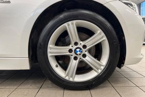 BMW 320 bild 11