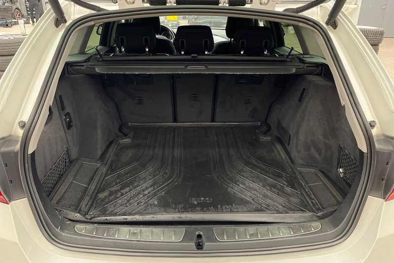 BMW 320 bild 21