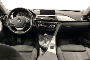 BMW 320 bild 14