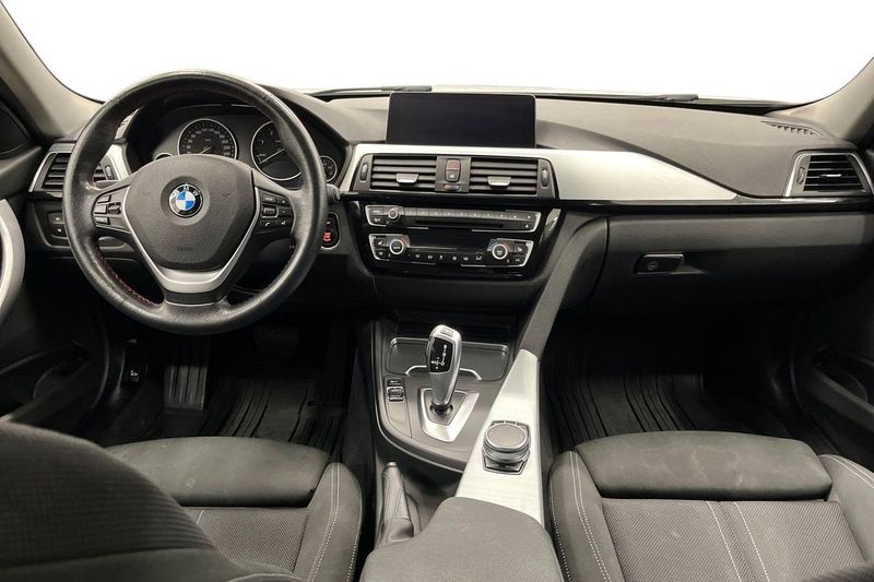 BMW 320 bild 14