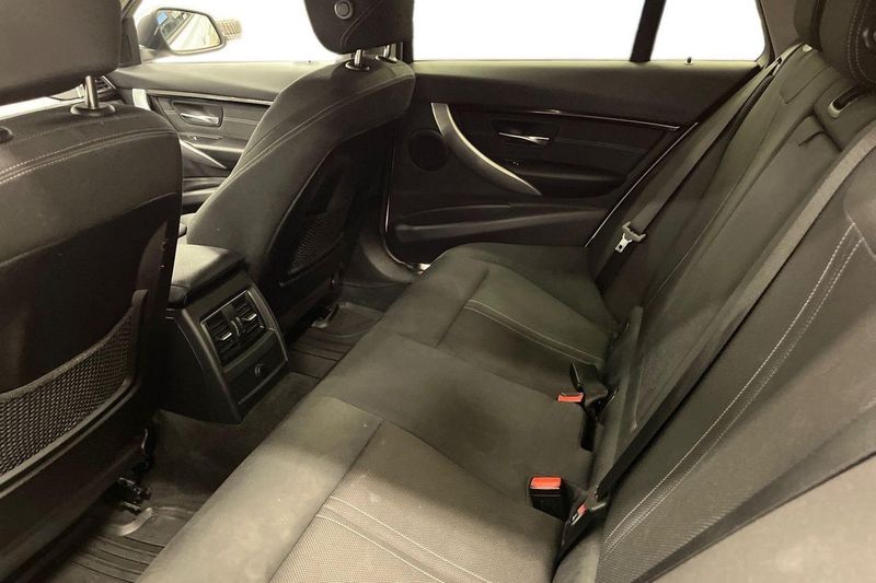 BMW 320 bild 22