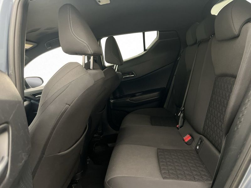 Toyota C-HR bild 13