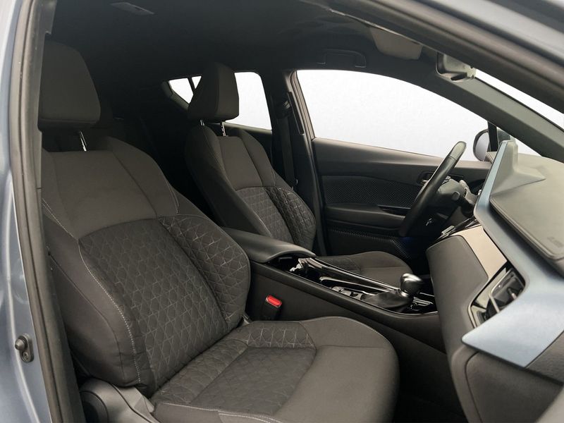 Toyota C-HR bild 11