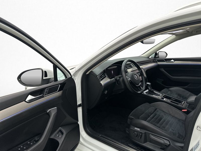 Volkswagen Passat bild 8