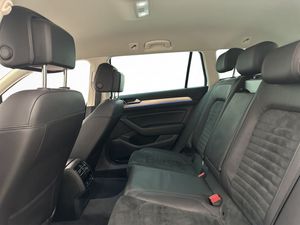 Volkswagen Passat bild 13