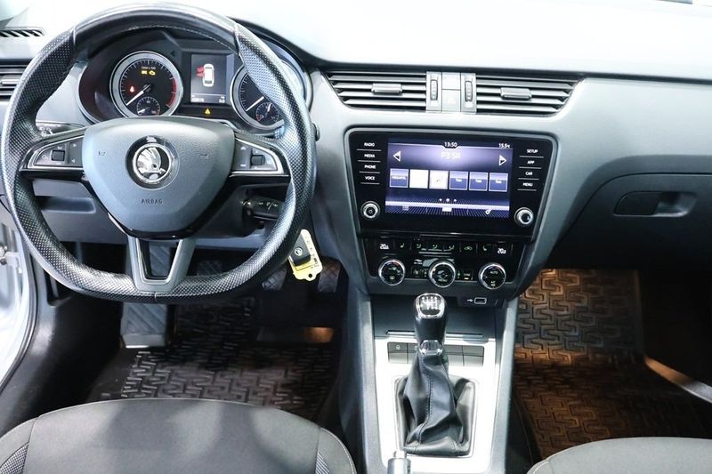 Skoda Octavia bild 7
