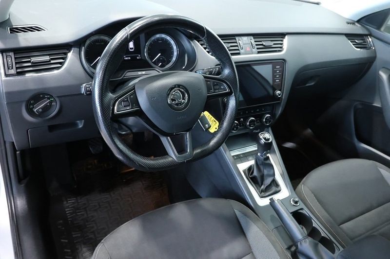Skoda Octavia bild 6