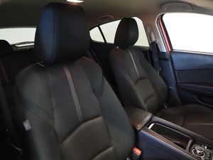 Mazda 3 bild 12