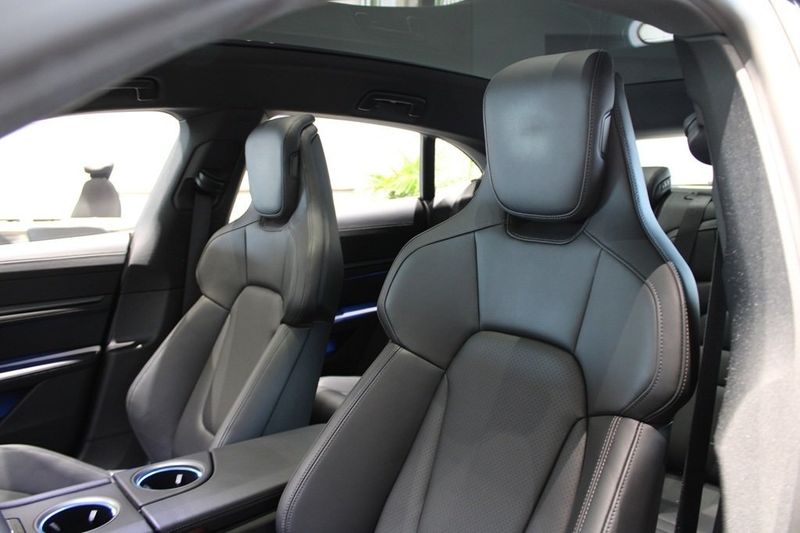 Porsche Taycan bild 4