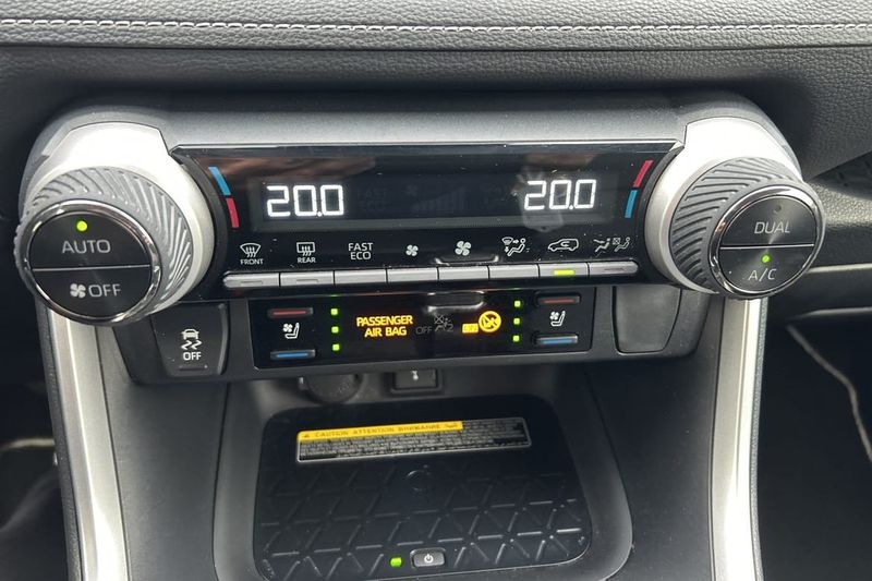 Toyota RAV4 bild 15