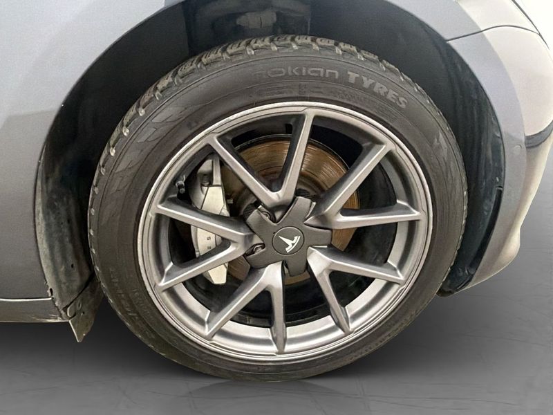 Tesla Model 3 bild 33